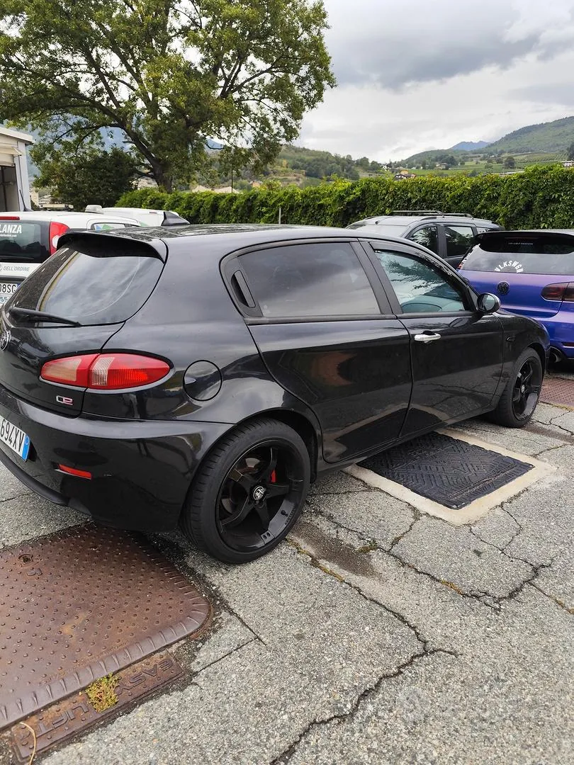 Alfa Romeo 147 2008 photo 4