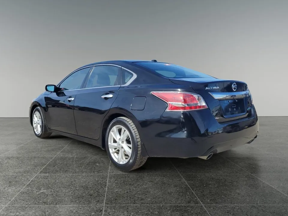 Nissan Altima 2015 photo 3