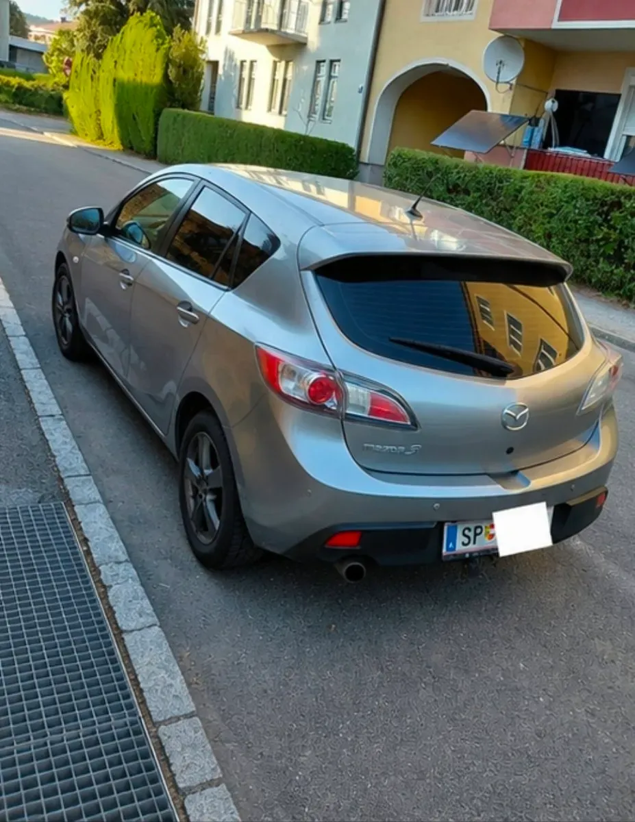 Mazda Mazda3 2010 photo 3