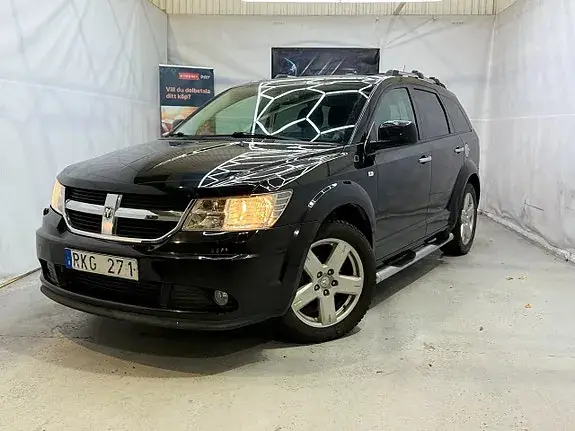 Dodge Journey 2011 photo 2