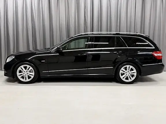 Mercedes-Benz E200C 2012 photo 3