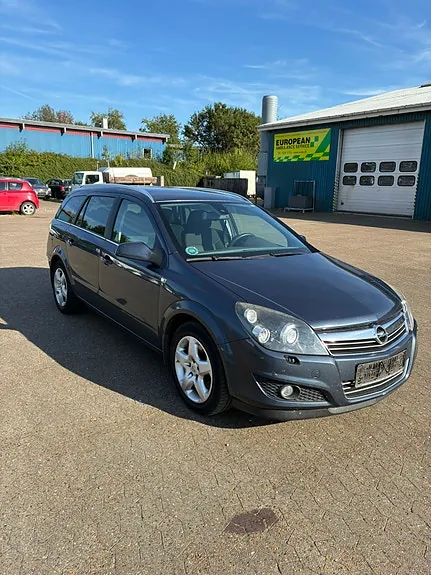 Opel Astra 2008 photo 2