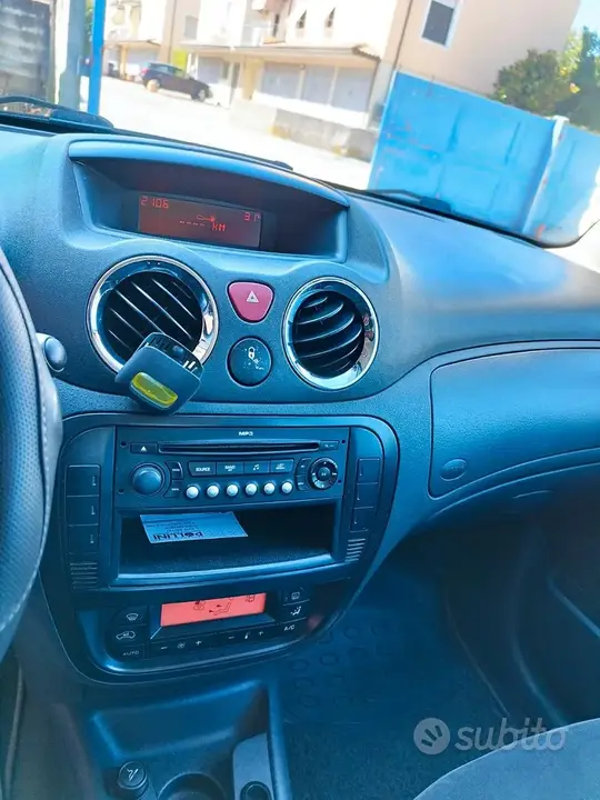 Citroen C3 2008 photo 4