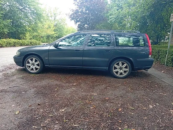 Volvo V70 2001 photo 4