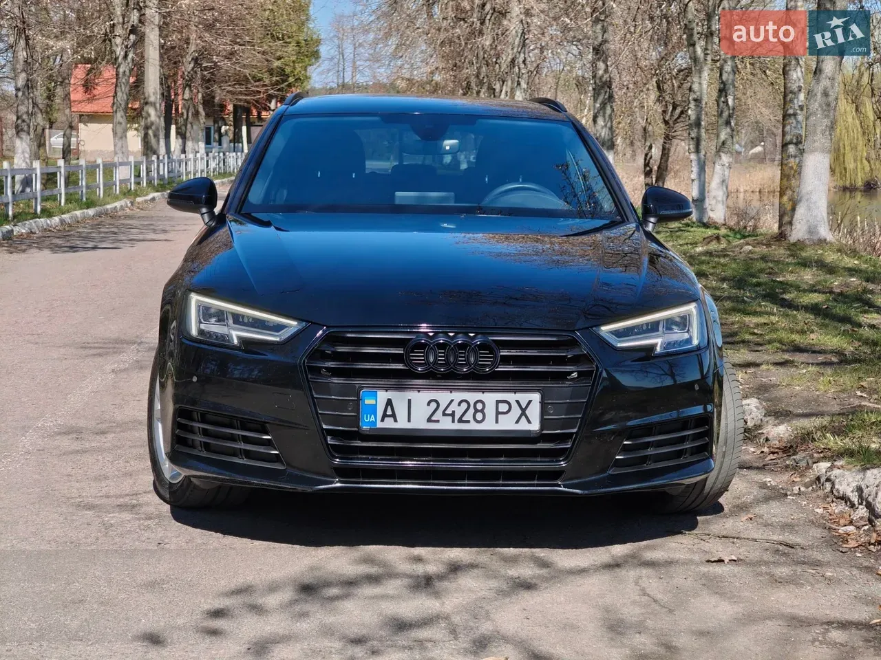 Audi A4 2018 photo 2