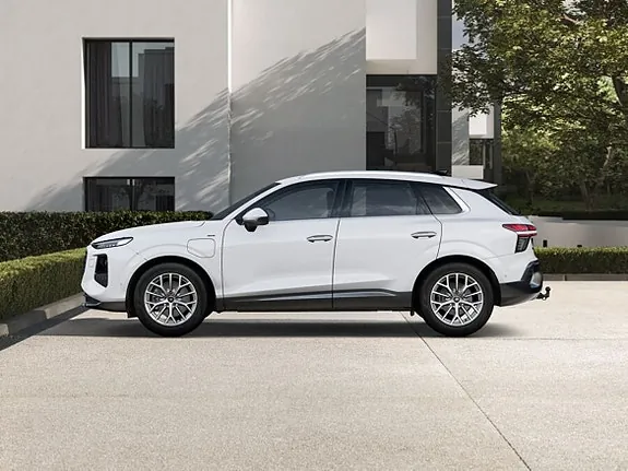 Audi Q3 2027 photo 2