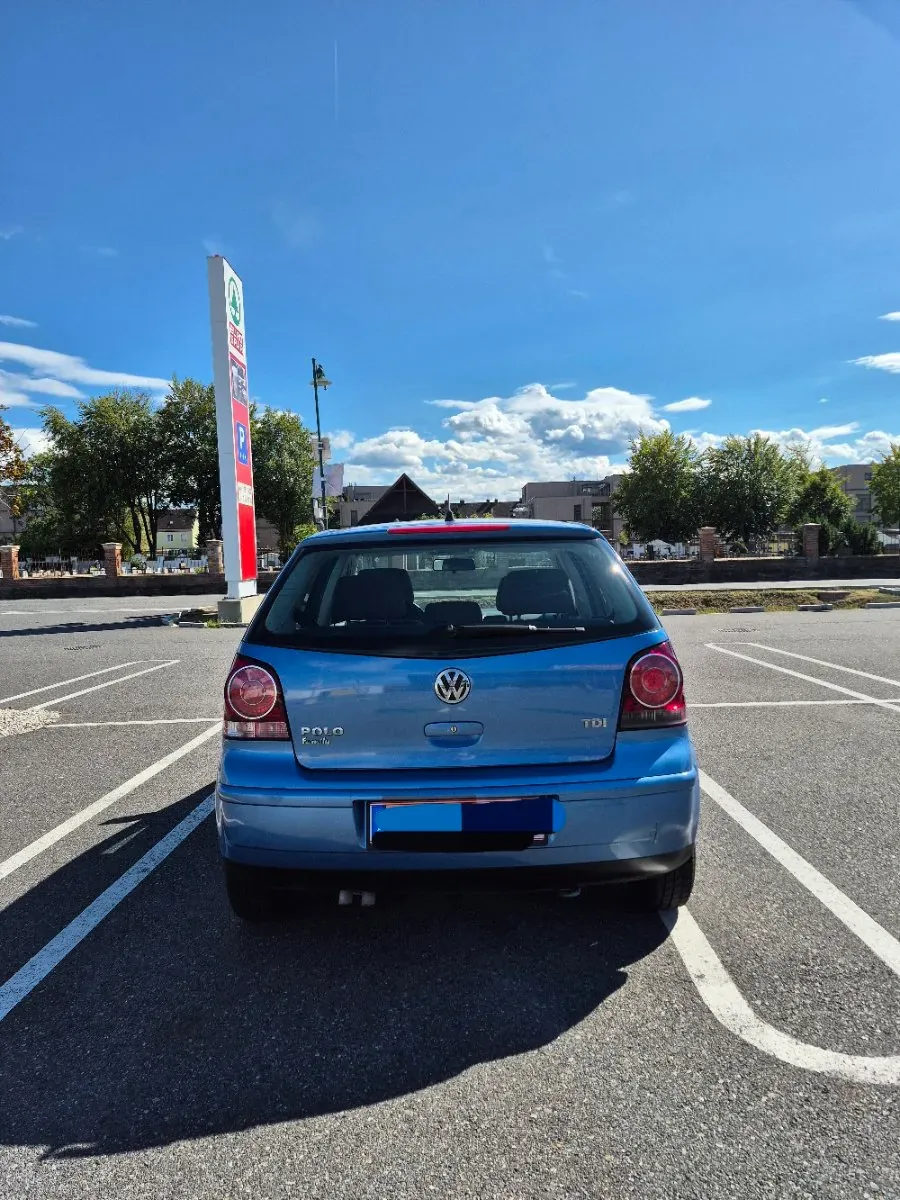 Volkswagen Polo 2006 photo 2