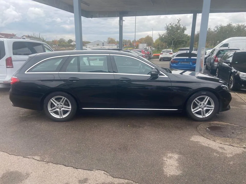 Mercedes-Benz E 250 E-Klasse T-Modell