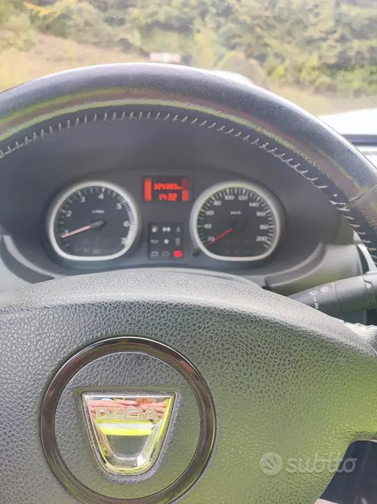 Dacia Duster 2010 photo 5