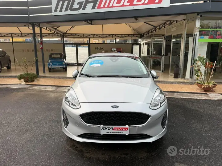 Ford Fiesta 2019 photo 2
