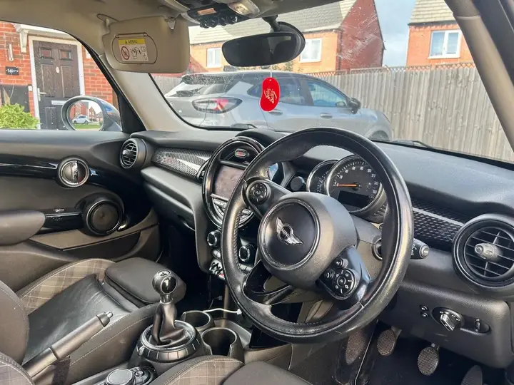Mini Cooper S 2017 photo 5