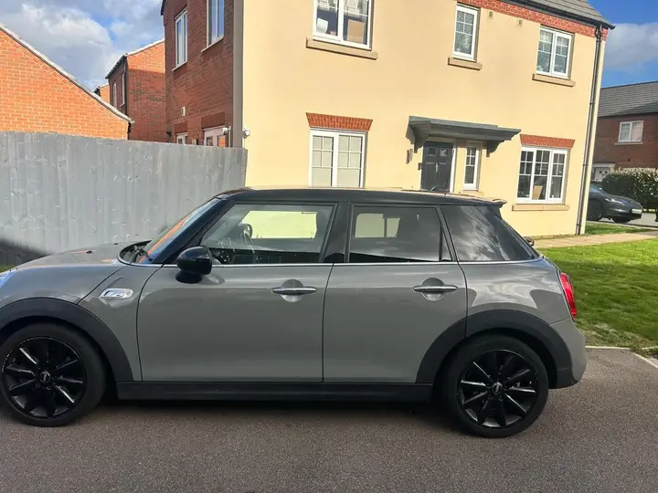 Mini Cooper S 2017 photo 2