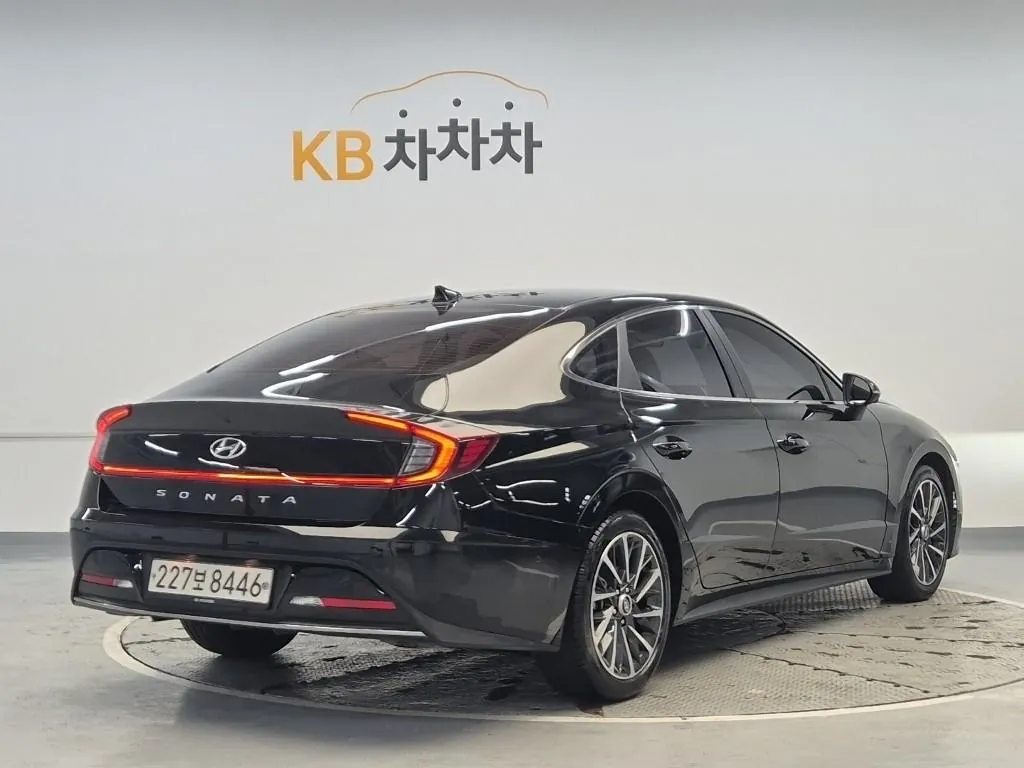 Hyundai Sonata 2020 photo 3