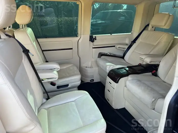 Volkswagen Multivan 2013 photo 4