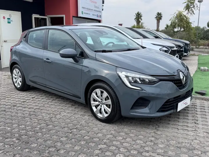 Renault Clio 2021 photo 3