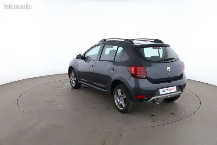 Dacia Sandero 2018 photo 2