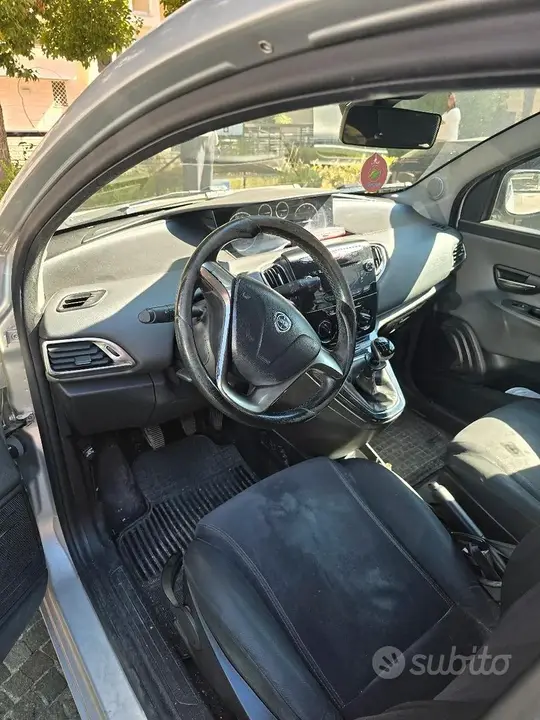 Lancia Ypsilon 2014 photo 4