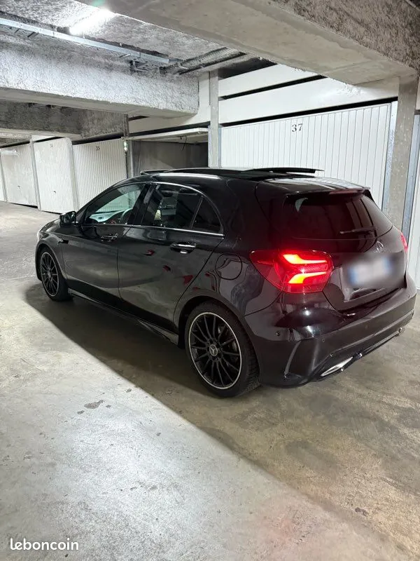 Mercedes-Benz A180 2016 photo 2