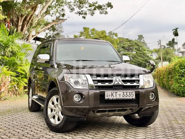 Mitsubishi Montero 2012 photo 3