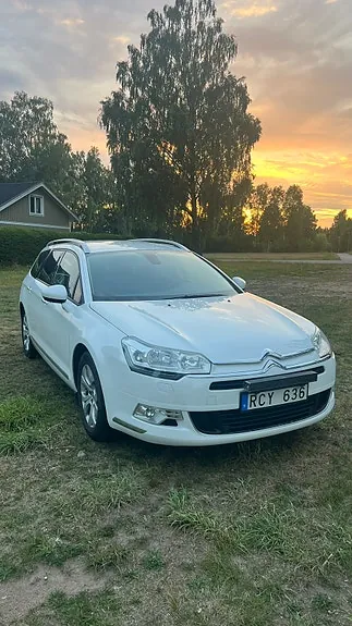 Citroen C5 2012 photo 2