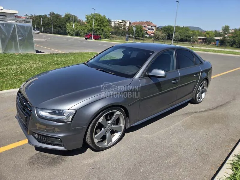 Audi A4 2012 photo 5
