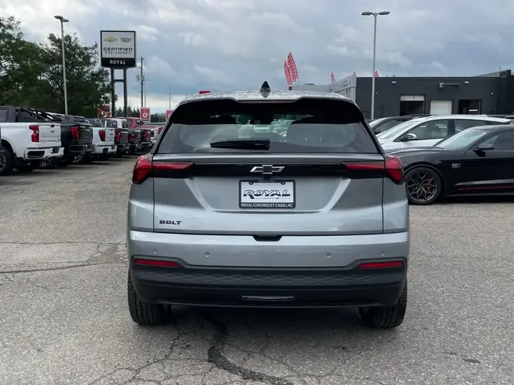 Chevrolet Bolt 2027 photo 4
