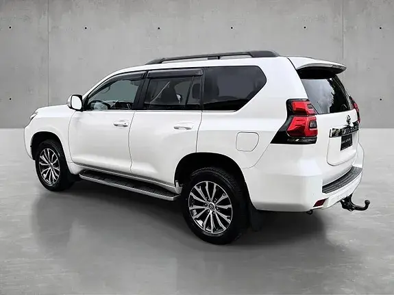 Toyota Land Cruiser 2018 photo 5