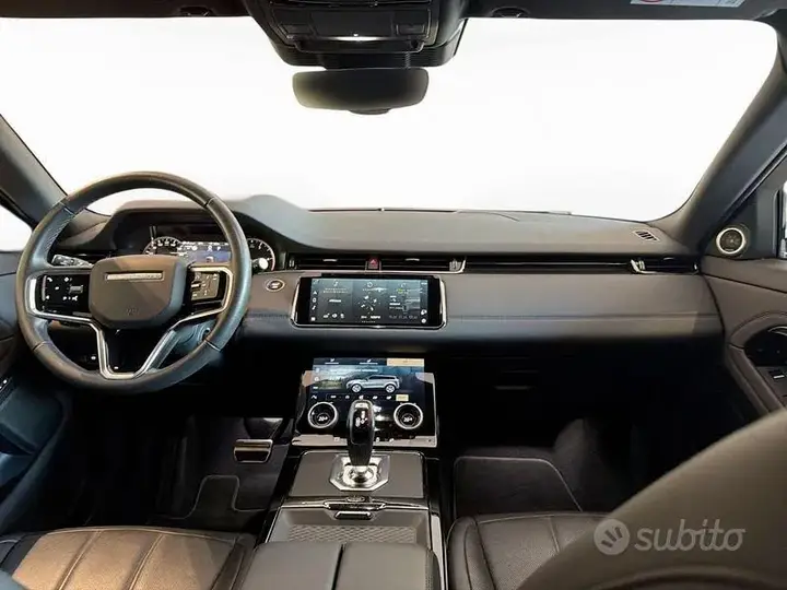 Land Rover Evoque 2023 photo 4