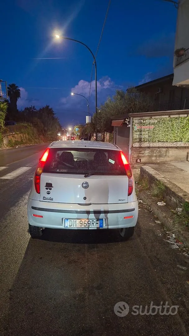 Fiat Punto 2008 photo 2