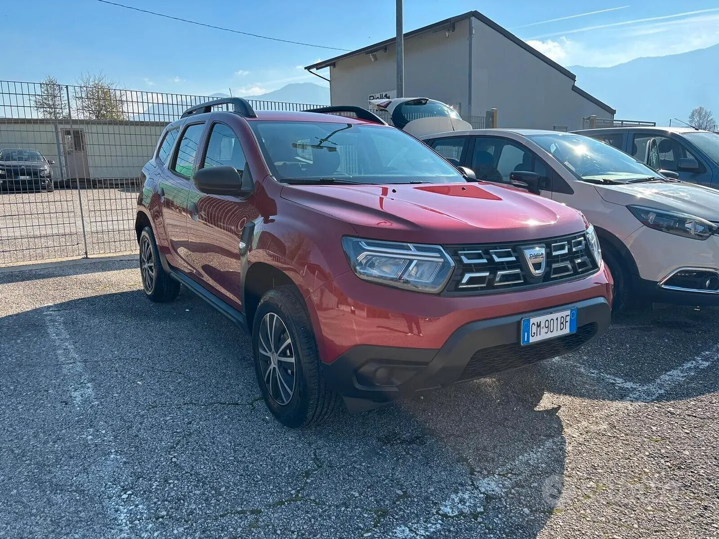 Dacia Duster 2023 photo 2