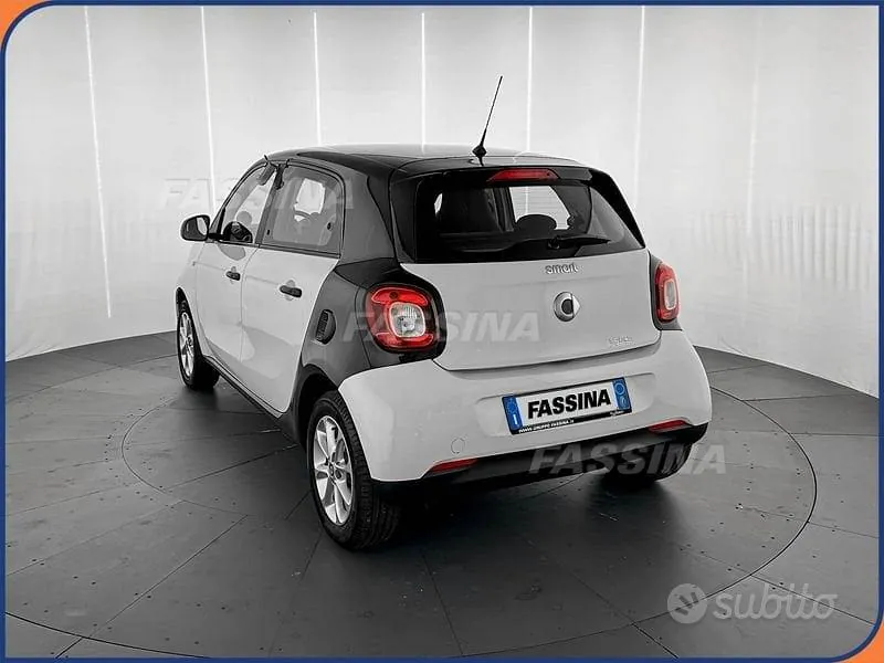Smart Forfour 2018 photo 4