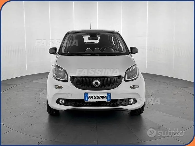 Smart Forfour 2018 photo 2