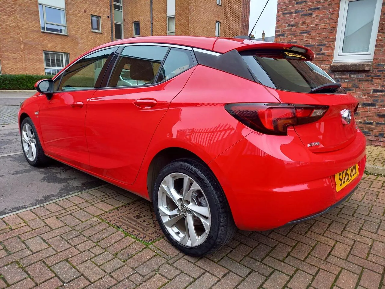 Vauxhall Astra 2016 photo 2