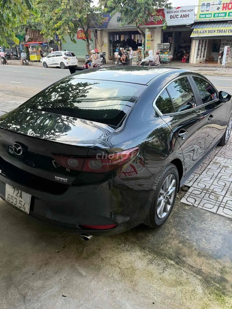 Mazda 3 2022 photo 2