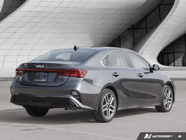 Kia Forte 2023 photo 5