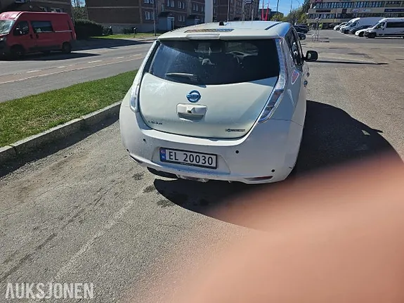 Nissan Leaf 2012 photo 4