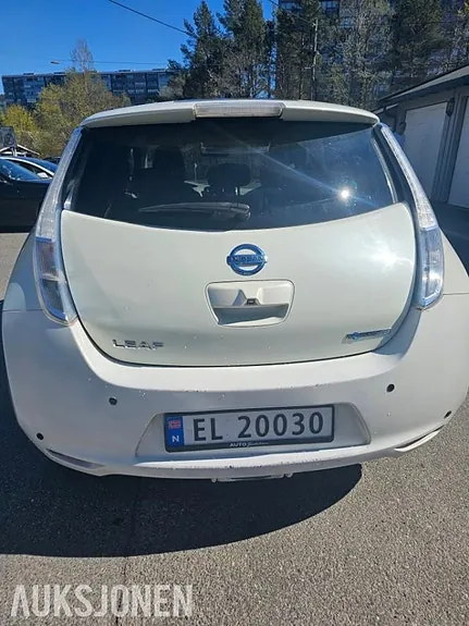 Nissan Leaf 2012 photo 5