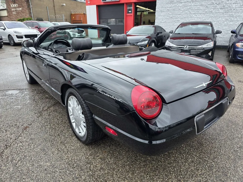 Ford Thunderbird 2002 photo 4