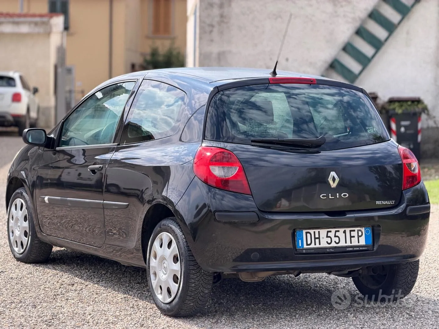 Renault Clio 2007 photo 3