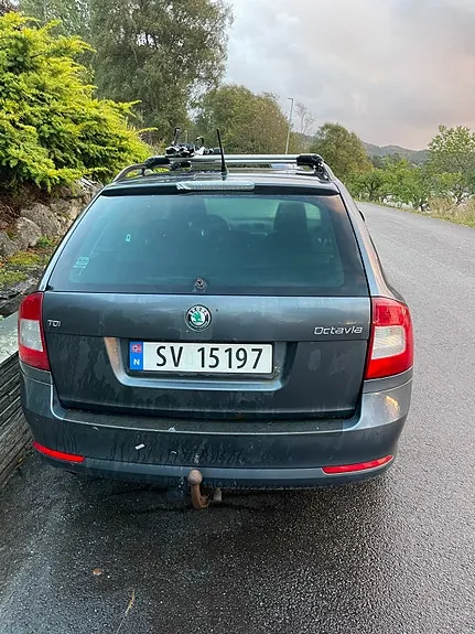 Skoda Octavia 2012 photo 3