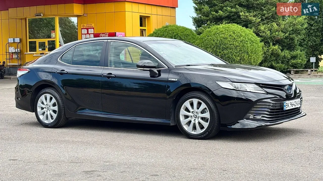 Toyota Camry 2021 photo 5