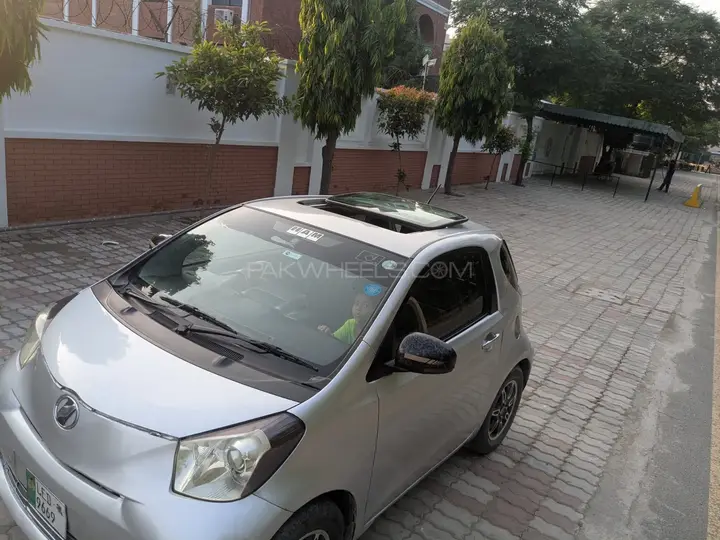 Toyota Iq