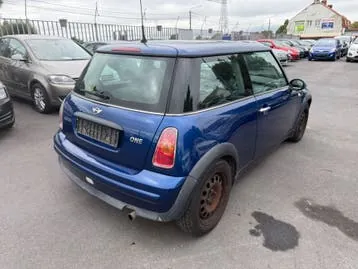 Mini One 2002 photo 3
