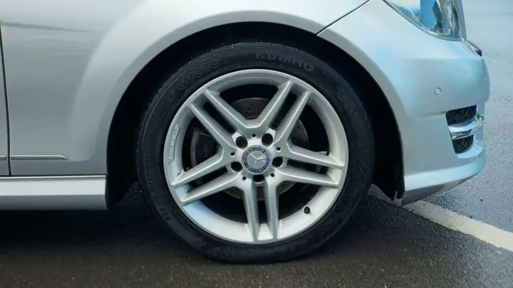 Mercedes-Benz C-Class 2014 photo 4
