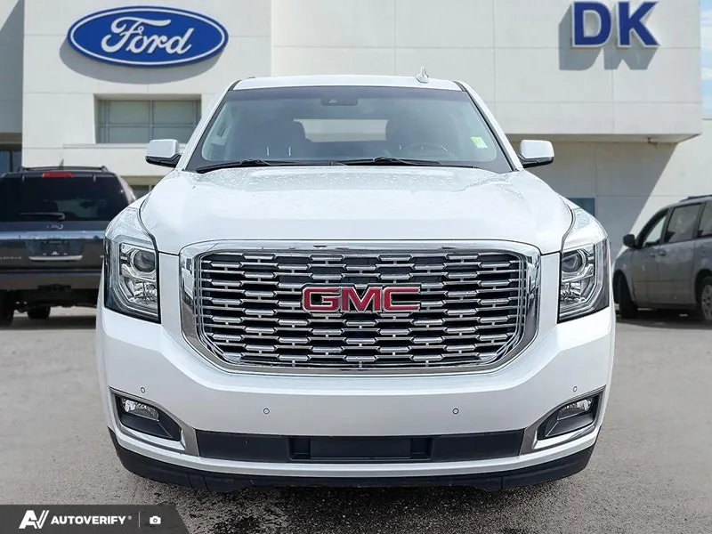 GMC Yukon 2018 photo 2