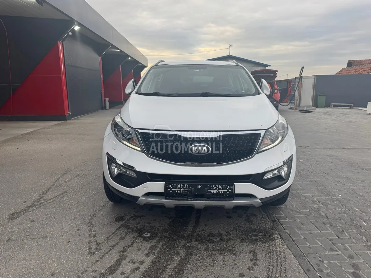 Kia Sportage 2015 photo 2