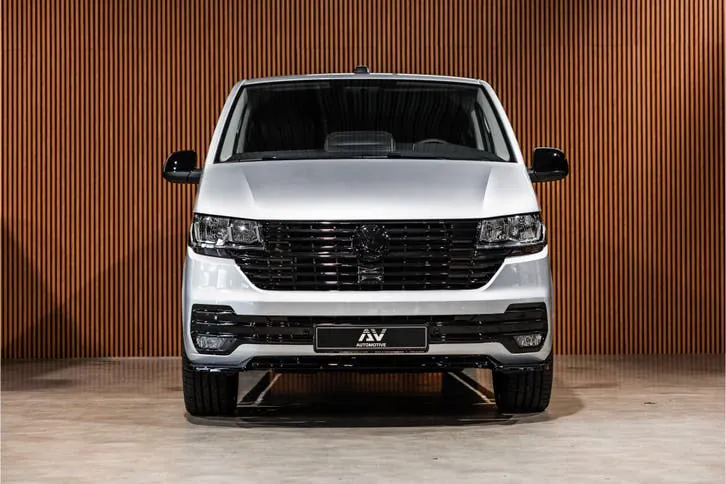 Volkswagen Transporter 2024 photo 2
