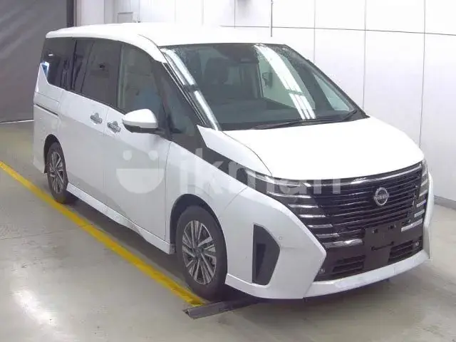 Nissan Serena 2025 photo 4