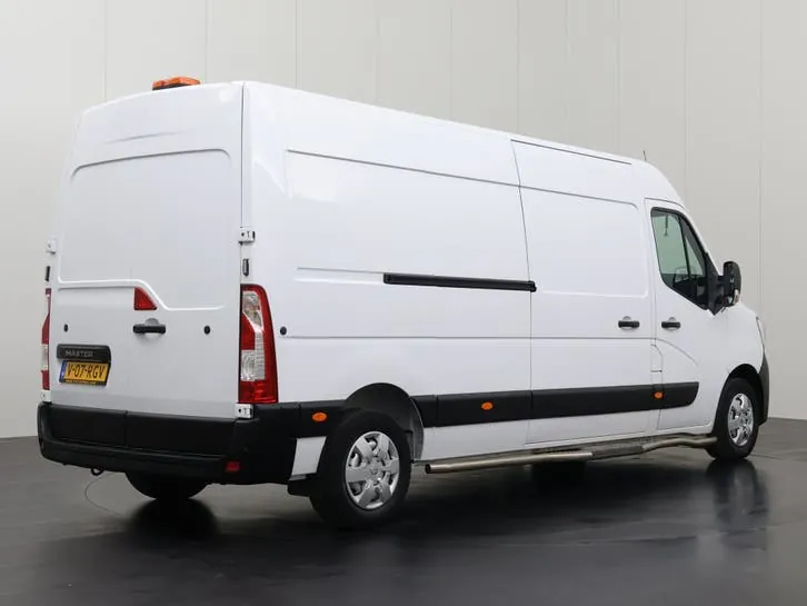 Renault Master 2023 photo 2
