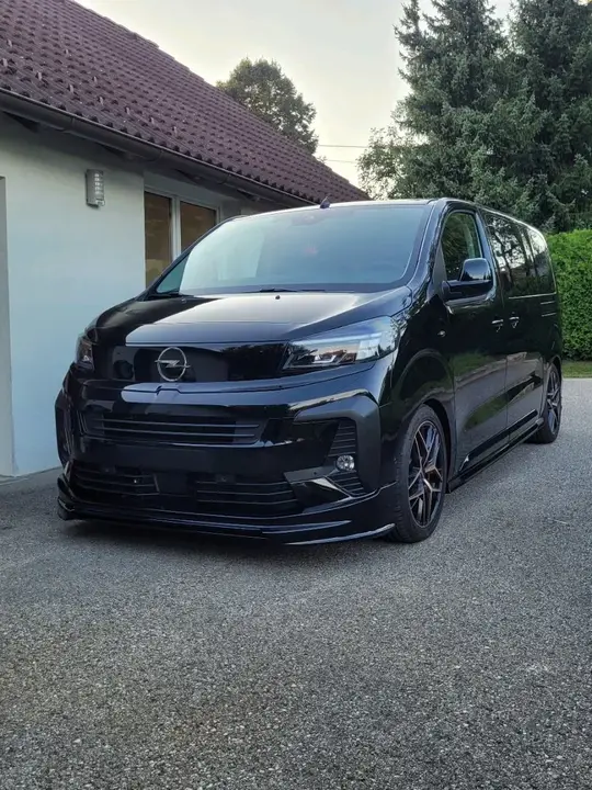 Opel Zafira 2025 photo 3